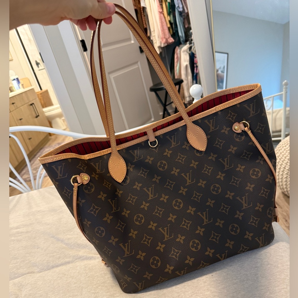 Louis Vuitton Monogram Tote - Brown and Red - Picture 7 of 13